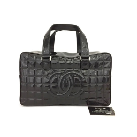 AUTHENTIC CHANEL CHOCOLATE BAR CC Quilted Patent Leather Hand Bowler Bag Black